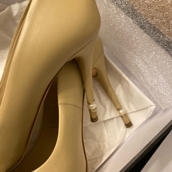 Chanel pumps - Picture 3 of 3